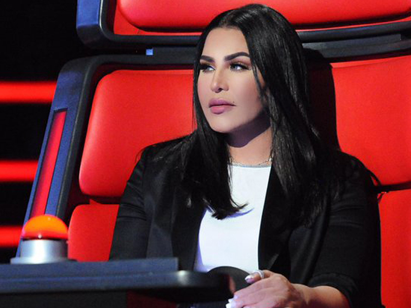 اضغط لمشاهدة الفيديو: أحلام تتعرض لموقف محرج في برنامج ذا فويس!